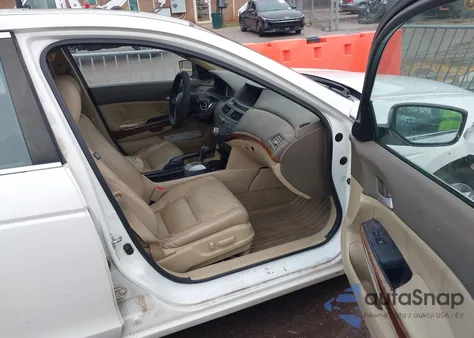 2010 Honda Accord 3.5 Ex-L из США, поврежденный, VIN 1HGCP3F81AA016857